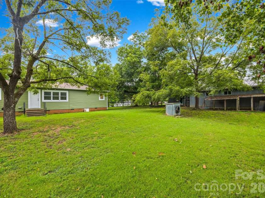 194 Old Limestone Road, York, SC 29745.  MLS# CAR4406362, YatesRealty ID 41282. 