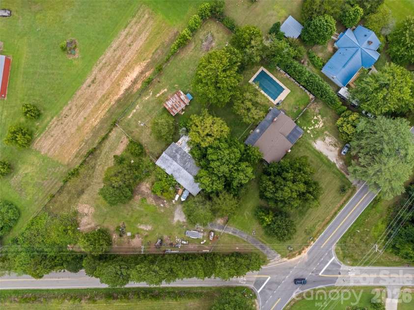 194 Old Limestone Road, York, SC 29745.  MLS# CAR4406362, YatesRealty ID 41282. 
