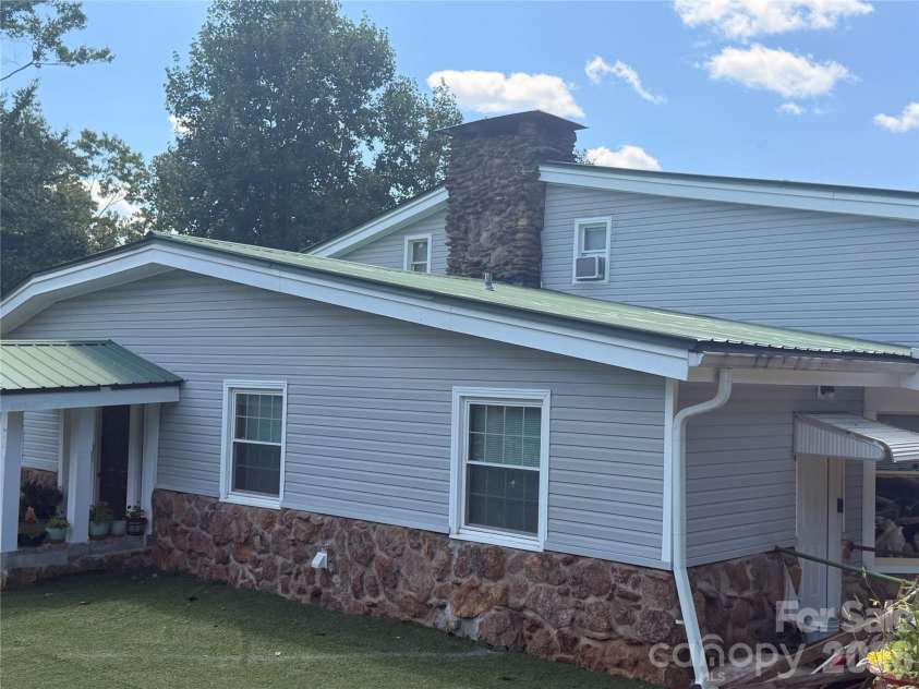 4991 Albert Williams Road, Connelly Springs, NC 28612.  MLS# CAR4409865, YatesRealty ID 41283. 