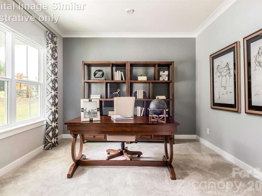 2052 Fernway Drive, Charlotte, NC 28216.  MLS# CAR4345539, YatesRealty ID 41287. 