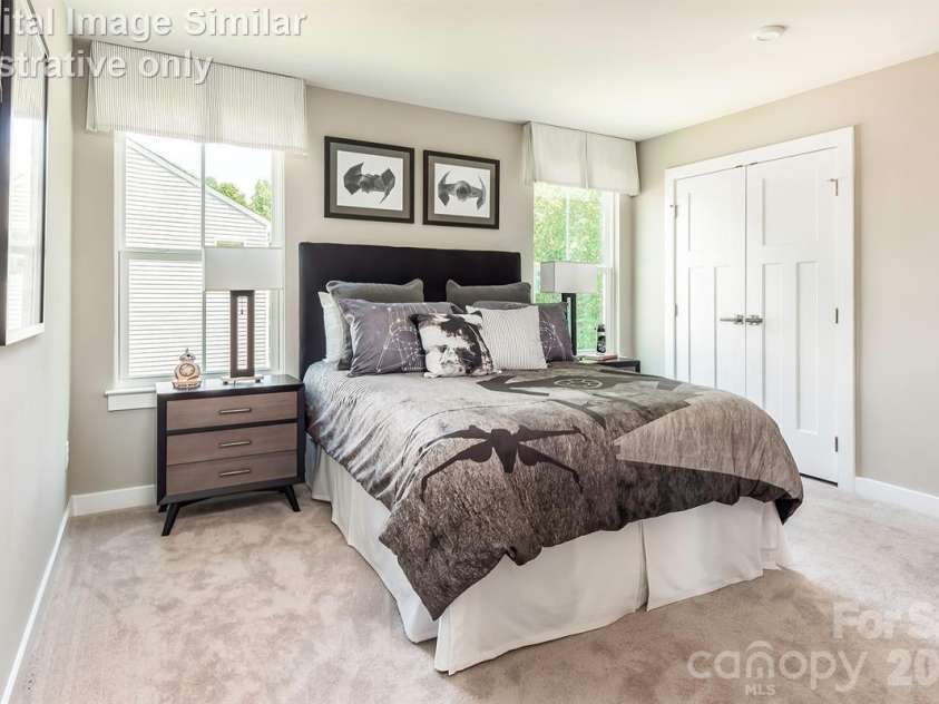 2052 Fernway Drive, Charlotte, NC 28216.  MLS# CAR4345539, YatesRealty ID 41287. 