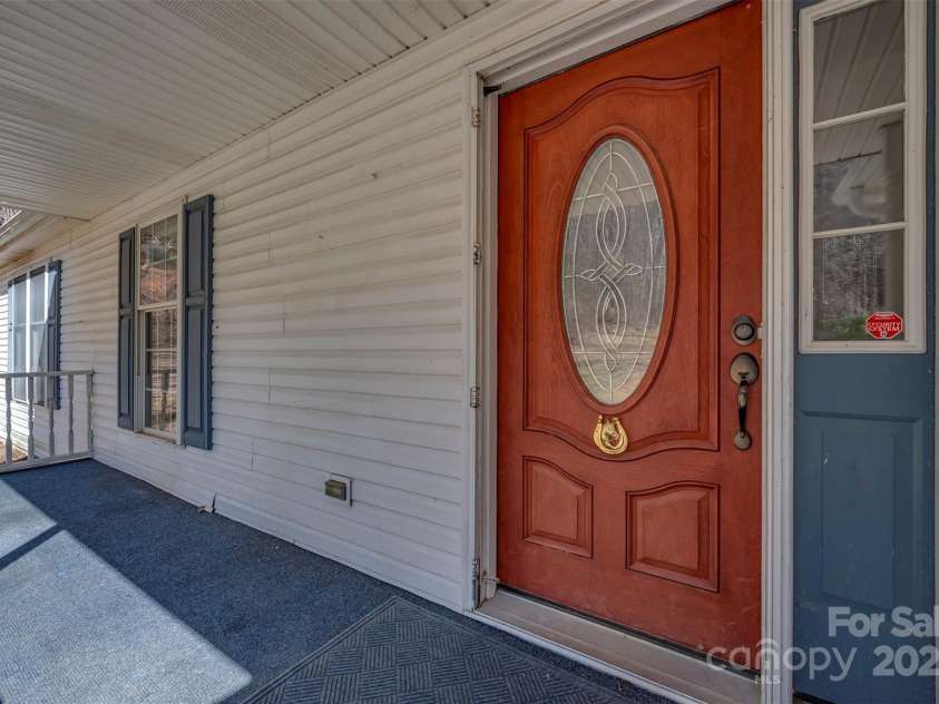 1058 Bearwallow Mountain Road, Hendersonville, NC 28792.  MLS# CAR4230448, YatesRealty ID 4129. 