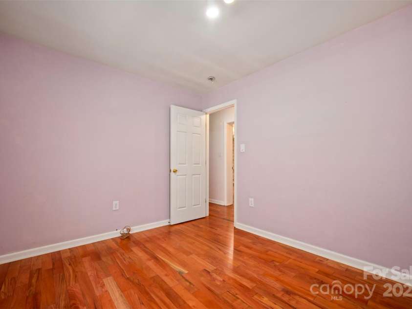 1058 Bearwallow Mountain Road, Hendersonville, NC 28792.  MLS# CAR4230448, YatesRealty ID 4129. 