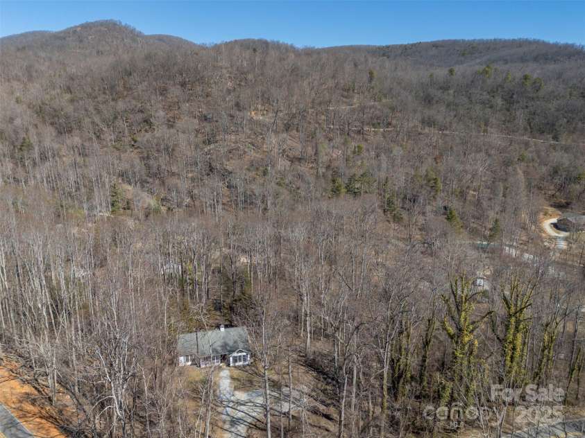 1058 Bearwallow Mountain Road, Hendersonville, NC 28792.  MLS# CAR4230448, YatesRealty ID 4129. 