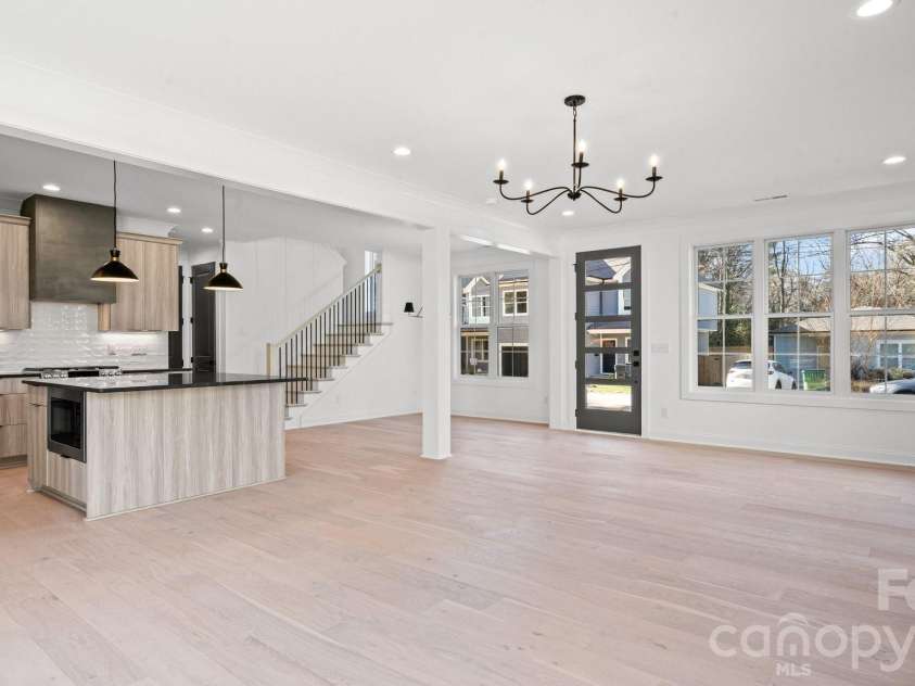 630 Colorado Avenue, Charlotte, NC 28206.  MLS# CAR4350962, YatesRealty ID 4129. 