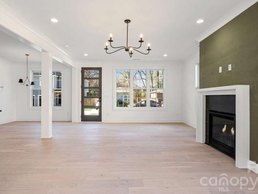 630 Colorado Avenue, Charlotte, NC 28206.  MLS# CAR4350962, YatesRealty ID 4129. 