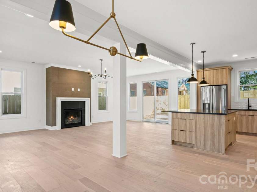 630 Colorado Avenue, Charlotte, NC 28206.  MLS# CAR4350962, YatesRealty ID 4129. 