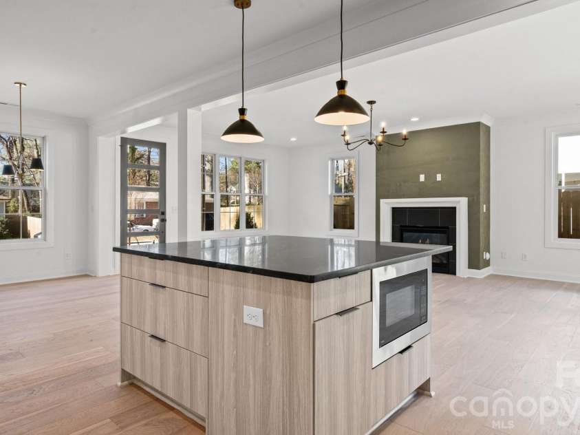 630 Colorado Avenue, Charlotte, NC 28206.  MLS# CAR4350962, YatesRealty ID 4129. 