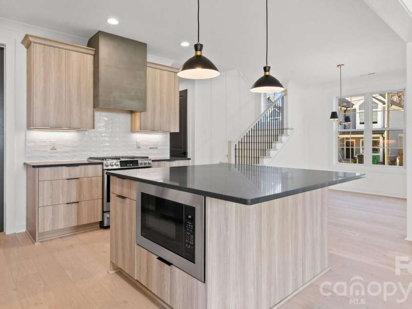 630 Colorado Avenue, Charlotte, NC 28206.  MLS# CAR4350962, YatesRealty ID 4129. 