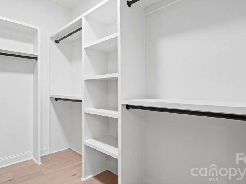 630 Colorado Avenue, Charlotte, NC 28206.  MLS# CAR4350962, YatesRealty ID 4129. 