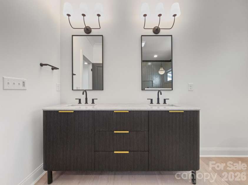 630 Colorado Avenue, Charlotte, NC 28206.  MLS# CAR4350962, YatesRealty ID 4129. 