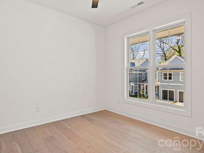 630 Colorado Avenue, Charlotte, NC 28206.  MLS# CAR4350962, YatesRealty ID 4129. 