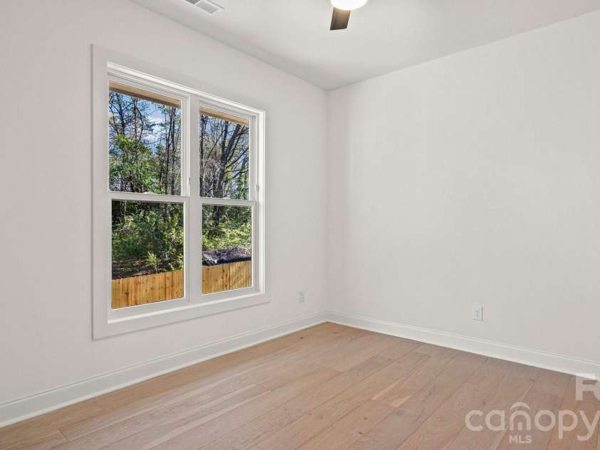 630 Colorado Avenue, Charlotte, NC 28206.  MLS# CAR4350962, YatesRealty ID 4129. 