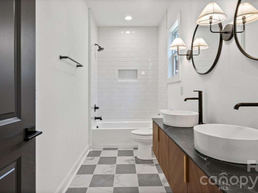 630 Colorado Avenue, Charlotte, NC 28206.  MLS# CAR4350962, YatesRealty ID 4129. 
