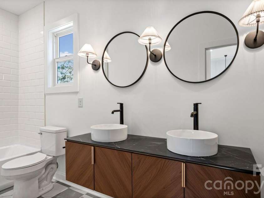 630 Colorado Avenue, Charlotte, NC 28206.  MLS# CAR4350962, YatesRealty ID 4129. 