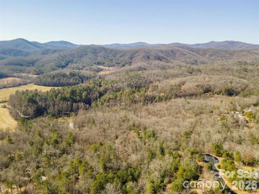 9999 Woodhen Way, Horse Shoe, NC 28742.  MLS# CAR4342932, YatesRealty ID 4129. 