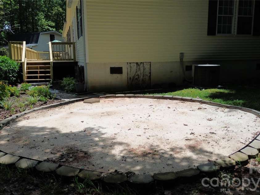 2172 Little Mountain Road, Alexis, NC 28006.  MLS# CAR4410848, YatesRealty ID 41290. 