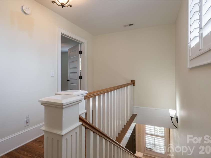 240 Beaumont Street, Asheville, NC 28801.  MLS# CAR4406794, YatesRealty ID 41291. 