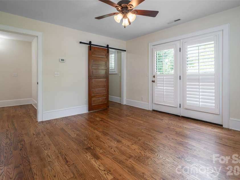 240 Beaumont Street, Asheville, NC 28801.  MLS# CAR4406794, YatesRealty ID 41291. 
