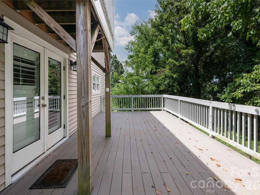 240 Beaumont Street, Asheville, NC 28801.  MLS# CAR4406794, YatesRealty ID 41291. 