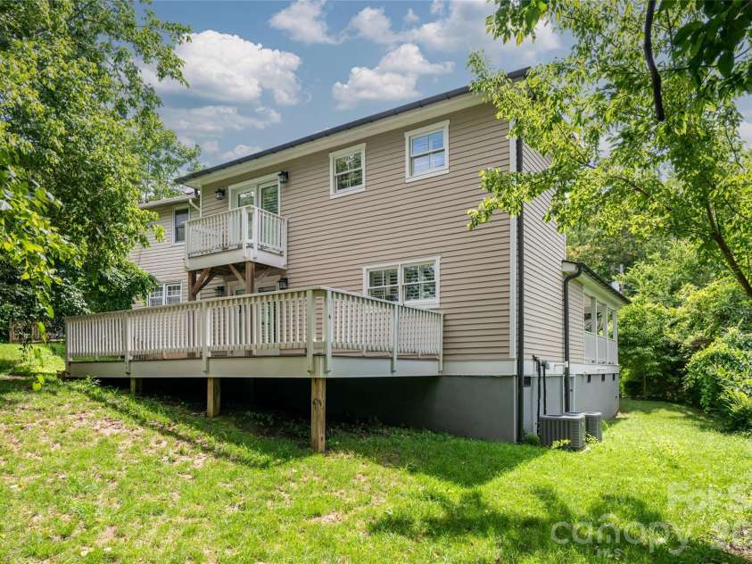 240 Beaumont Street, Asheville, NC 28801.  MLS# CAR4406794, YatesRealty ID 41291. 