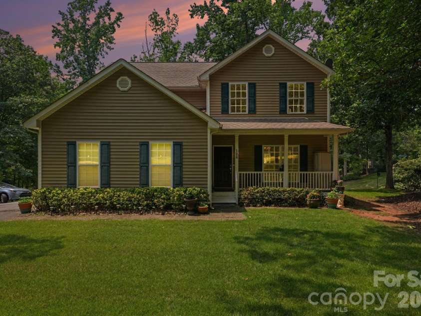128 La Agua Lane, Troutman, NC 28166.  MLS# CAR4406062, YatesRealty ID 41295. 