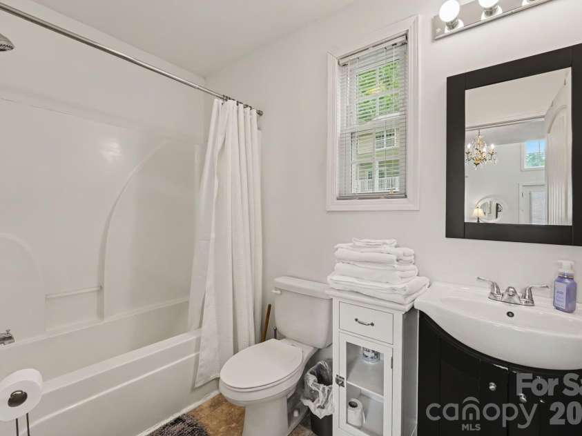 128 La Agua Lane, Troutman, NC 28166.  MLS# CAR4406062, YatesRealty ID 41295. Cottage bathroom