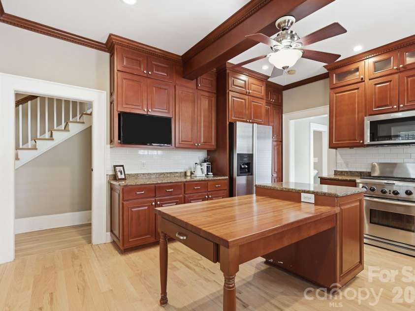 46 Marsh Avenue, Concord, NC 28025.  MLS# CAR4409053, YatesRealty ID 41296. 