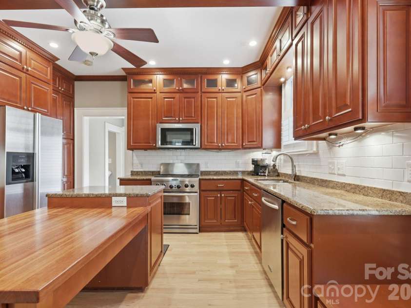 46 Marsh Avenue, Concord, NC 28025.  MLS# CAR4409053, YatesRealty ID 41296. 