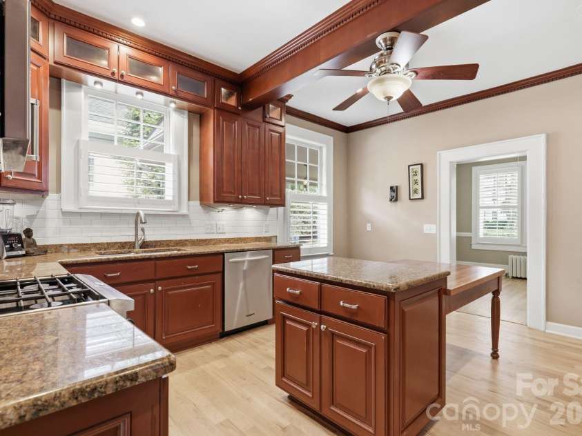 46 Marsh Avenue, Concord, NC 28025.  MLS# CAR4409053, YatesRealty ID 41296. 