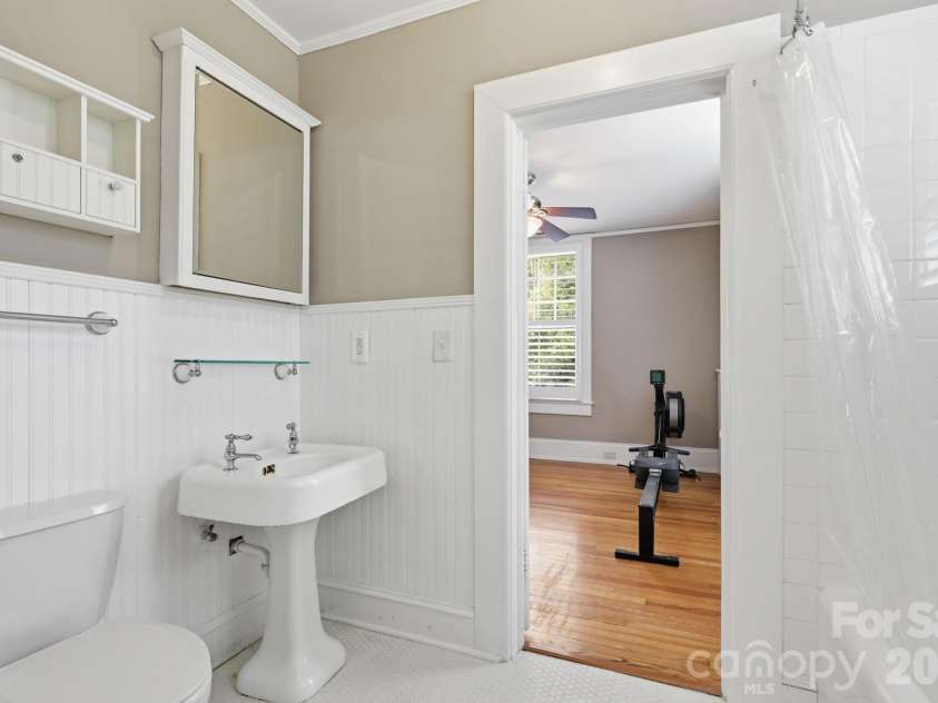 46 Marsh Avenue, Concord, NC 28025.  MLS# CAR4409053, YatesRealty ID 41296. 