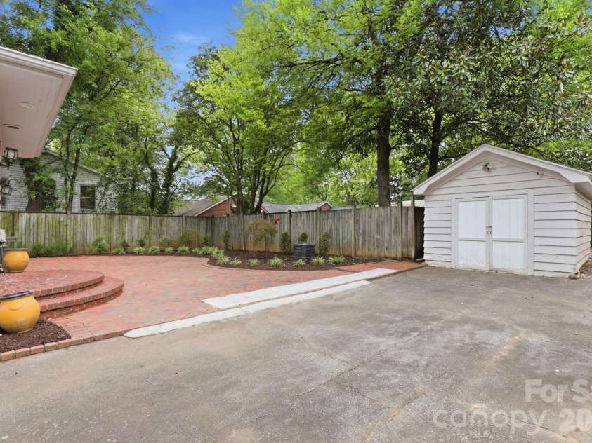 46 Marsh Avenue, Concord, NC 28025.  MLS# CAR4409053, YatesRealty ID 41296. 