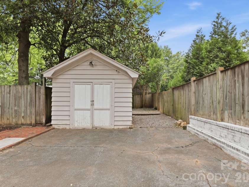 46 Marsh Avenue, Concord, NC 28025.  MLS# CAR4409053, YatesRealty ID 41296. 