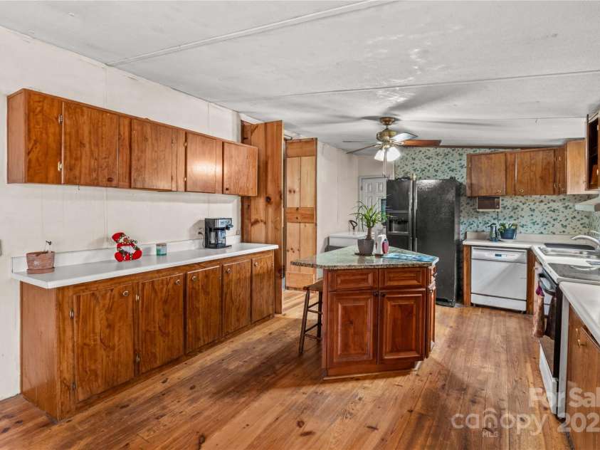 338 Piney Grove Road, Harmony, NC 28634.  MLS# CAR4329869, YatesRealty ID 4130. 