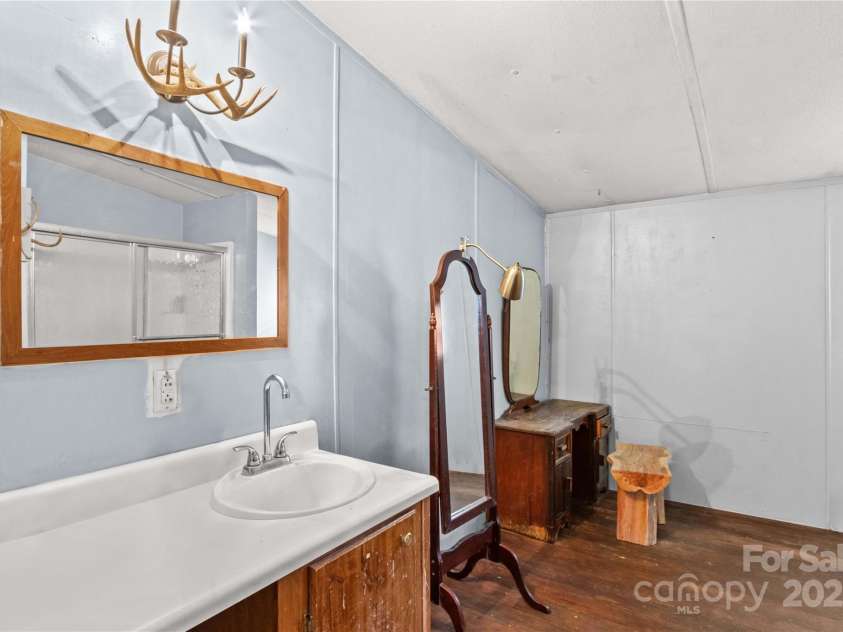 338 Piney Grove Road, Harmony, NC 28634.  MLS# CAR4329869, YatesRealty ID 4130. 