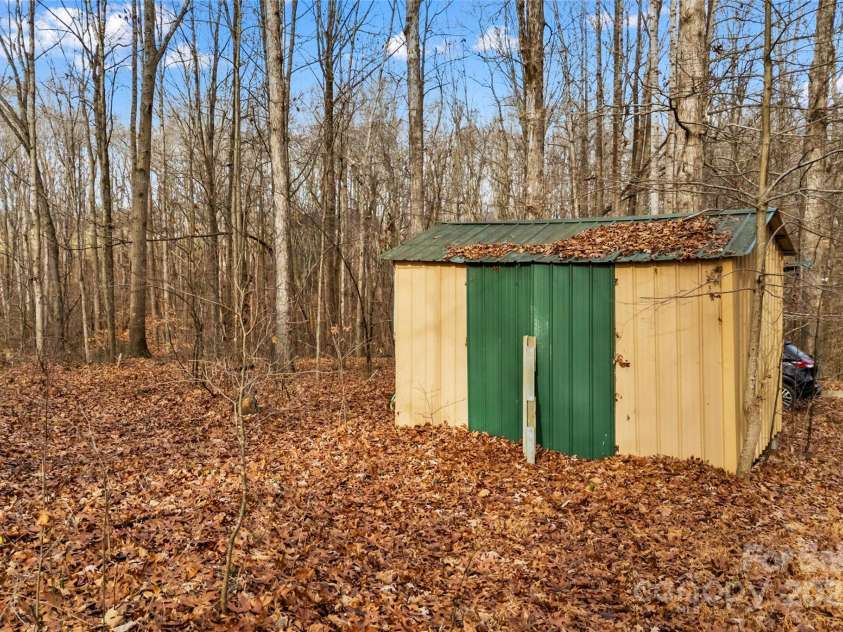 338 Piney Grove Road, Harmony, NC 28634.  MLS# CAR4329869, YatesRealty ID 4130. 