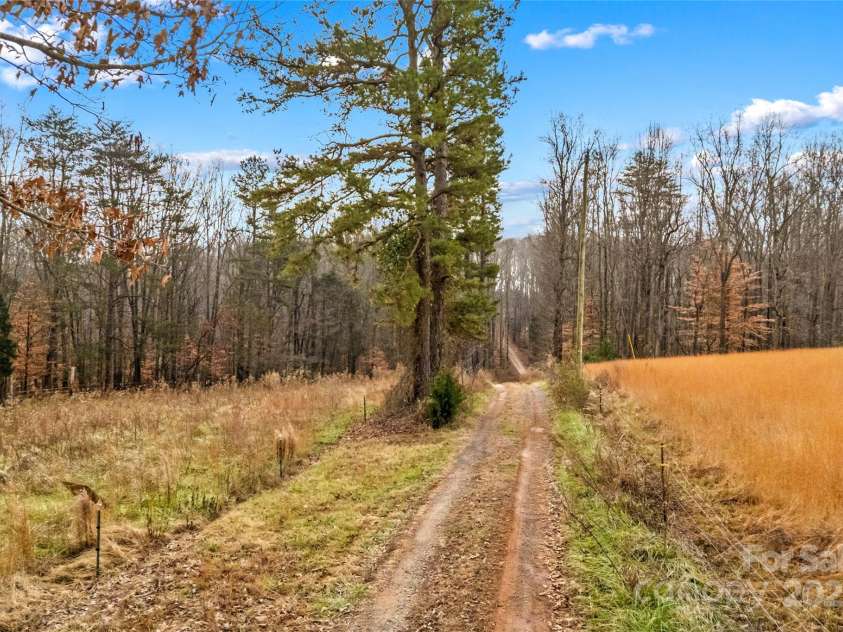 338 Piney Grove Road, Harmony, NC 28634.  MLS# CAR4329869, YatesRealty ID 4130. 