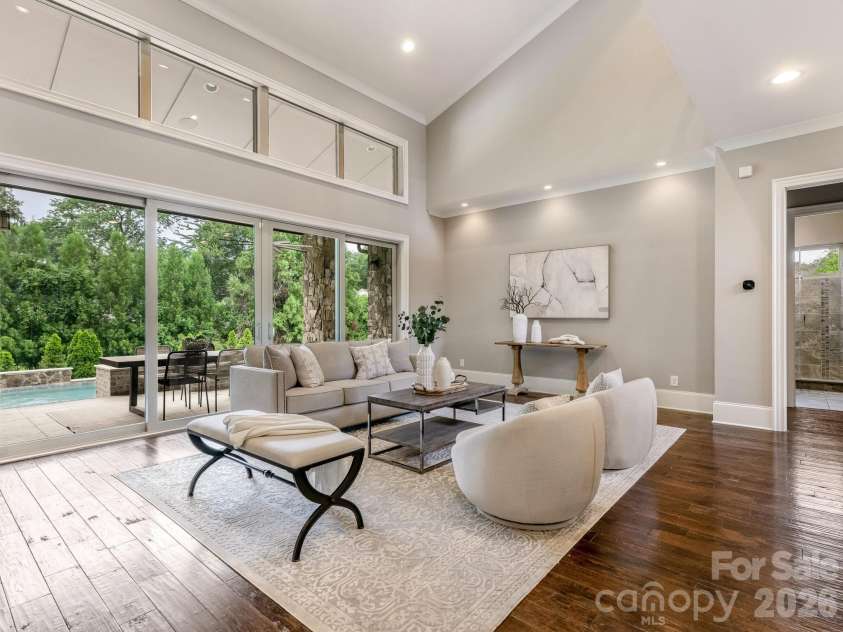 2011 Sharon Avenue, Charlotte, NC 28211.  MLS# CAR4409632, YatesRealty ID 41300. Great Room