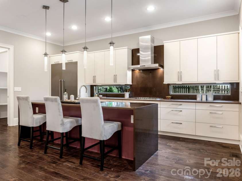 2011 Sharon Avenue, Charlotte, NC 28211.  MLS# CAR4409632, YatesRealty ID 41300. Kitchen