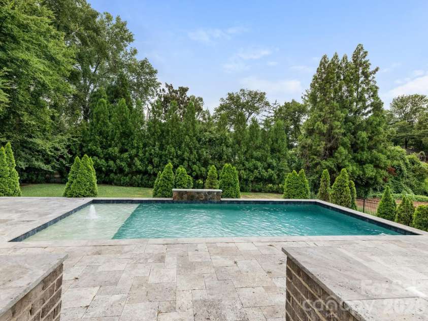 2011 Sharon Avenue, Charlotte, NC 28211.  MLS# CAR4409632, YatesRealty ID 41300. Pool