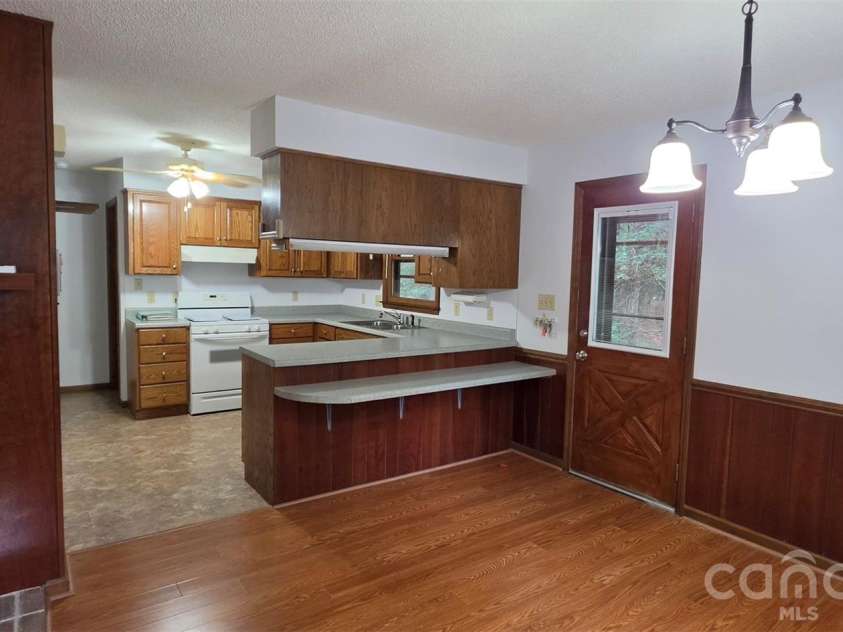 139 Little Creek Lane, Glade Valley, NC 28627.  MLS# CAR4407519, YatesRealty ID 41301. 