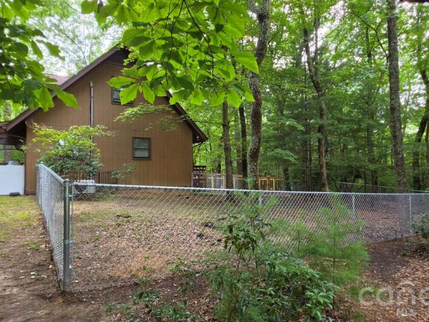 139 Little Creek Lane, Glade Valley, NC 28627.  MLS# CAR4407519, YatesRealty ID 41301. 