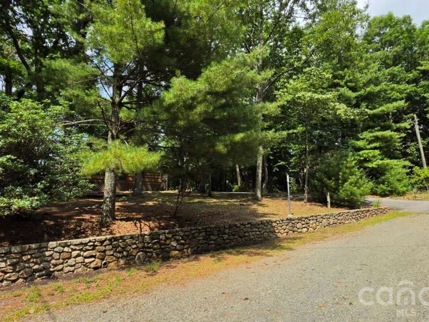 139 Little Creek Lane, Glade Valley, NC 28627.  MLS# CAR4407519, YatesRealty ID 41301. 