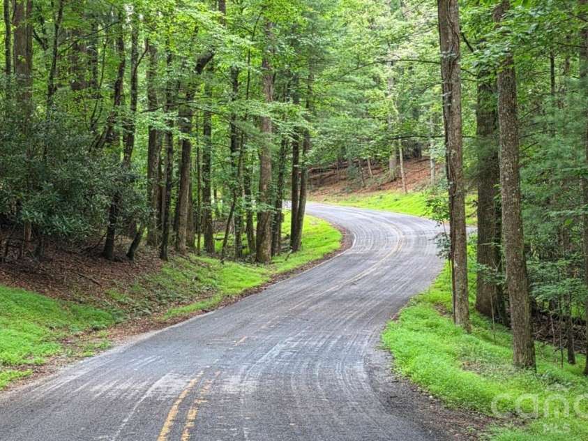139 Little Creek Lane, Glade Valley, NC 28627.  MLS# CAR4407519, YatesRealty ID 41301. Pulltail Rd to BRP