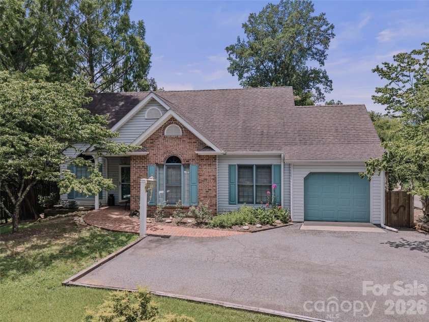 66 Hyde Avenue, Tryon, NC 28782.  MLS# CAR4403009, YatesRealty ID 41303. Welcome Home!!