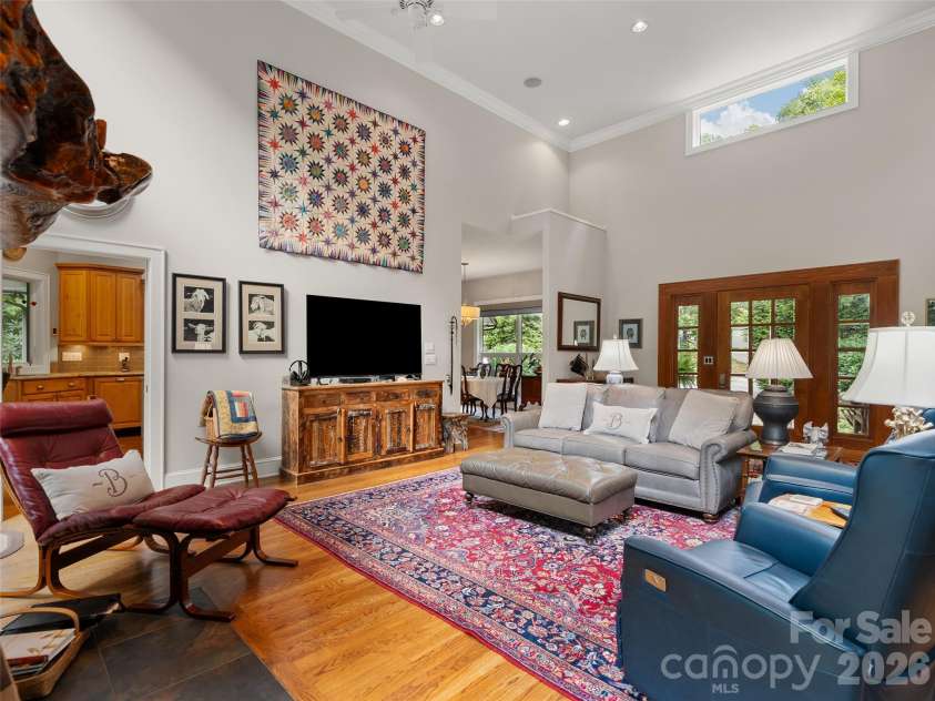 515 Flying Hawk Trail, Waynesville, NC 28786.  MLS# CAR4409862, YatesRealty ID 41304. 