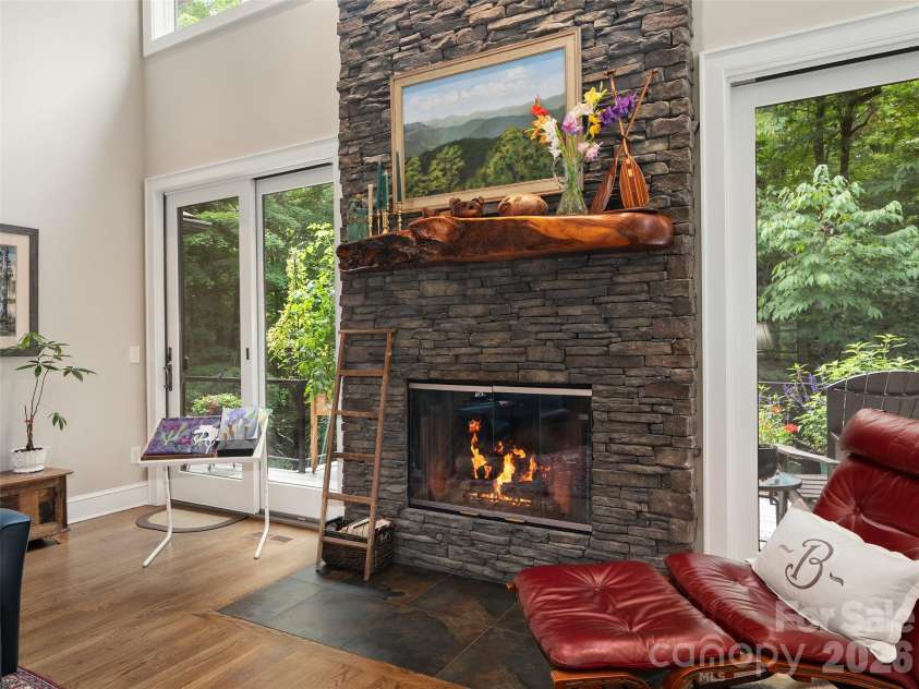 515 Flying Hawk Trail, Waynesville, NC 28786.  MLS# CAR4409862, YatesRealty ID 41304. 