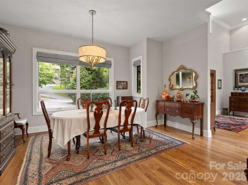 515 Flying Hawk Trail, Waynesville, NC 28786.  MLS# CAR4409862, YatesRealty ID 41304. 