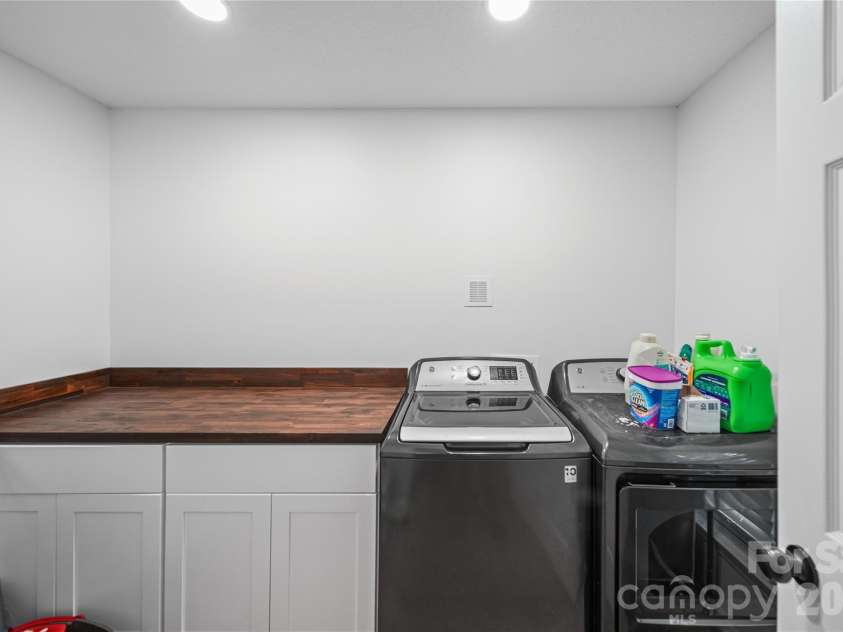 2141 Moonstone Drive, Concord, NC 28025.  MLS# CAR4410143, YatesRealty ID 41305. 
