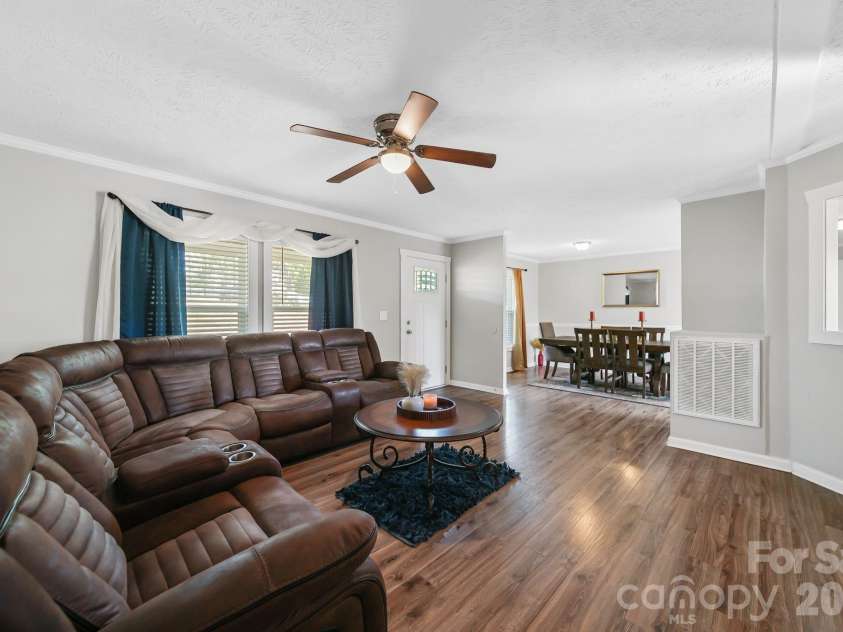 360 Sparkleberry Lane, York, SC 29730.  MLS# CAR4407105, YatesRealty ID 41306. 